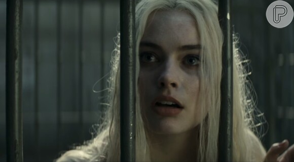 Margot Robbie sobre perfumes que usou para interpretar Arlequina: 'Ela tem um quando é Harleen e outro quando é Harley. Não tem nada de sutil sobre eles'