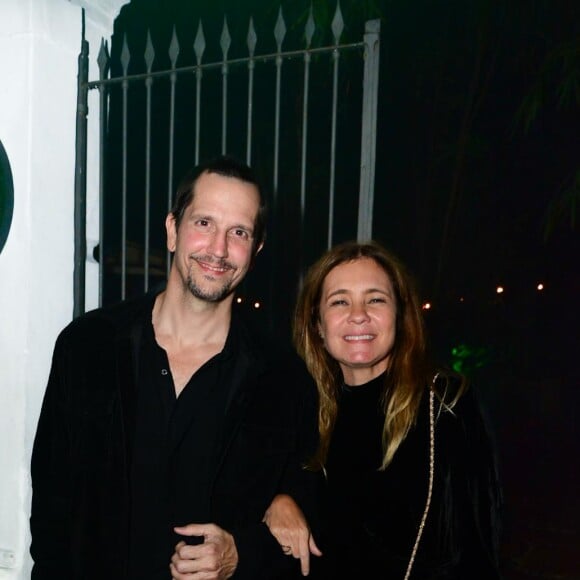 Adriana Esteves e Vladimir Brichta prestigiaram aniversário de Preta Gil