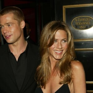 Jennifer Aniston e Brad Pitt foram casados de 2000 até 2004 e a relação acabou de uma forma não tão pacífica.