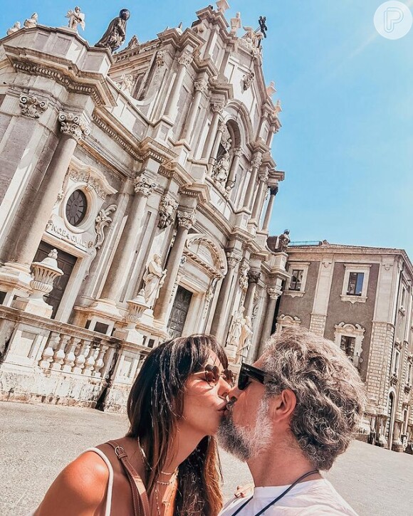 Marcos Mion compartilha fotos das férias ao lado da esposa na Itália em seu Instagram