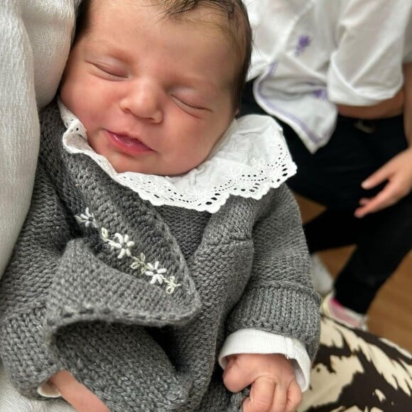 Filha de Paulinho Vilhena e Maria Luiza Silveira nasceu no dia 15 de agosto de 2023