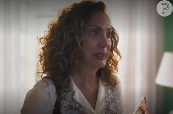 Novela 'Terra e Paixão': Irene (Gloria Pires) descobre que Agatha (Eliane Giardini) matou o ex-marido, Evandro