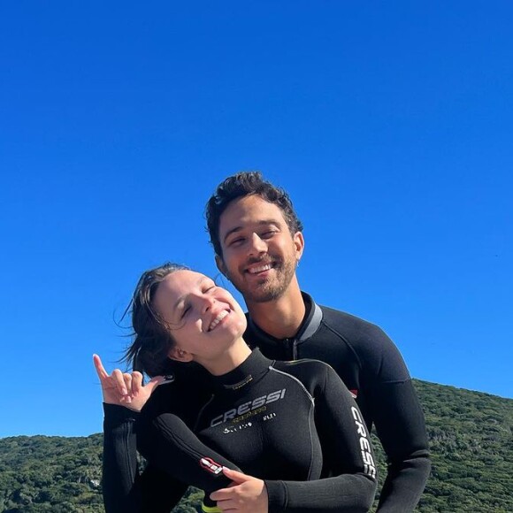 Larissa Manoela precisou morar de favor na casa de André Luiz Frambach após briga com os pais