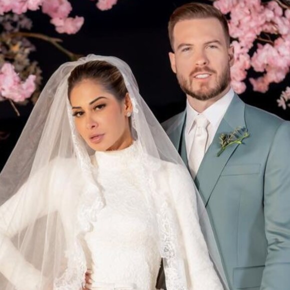 Maíra Cardi posta foto de casamento com Thiago Nigro