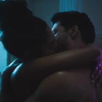 'Estava morrendo de...': Cauã Reymond revela segredo sobre cena de sexo com Bárbara Reis em 'Terra e Paixão'