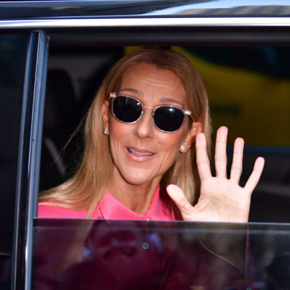 Céline Dion luta contra a Síndrome de Pessoa Rígida