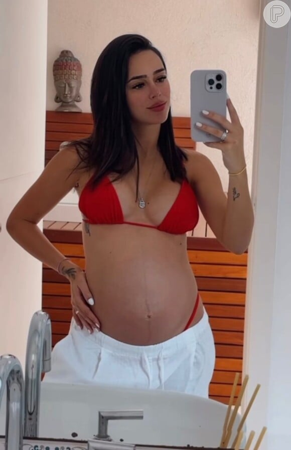 Bruna Biancardi exibiu seu barrigão de grávida durante um dos registros
