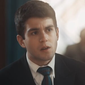 Júlio (Daniel Rangel) se preocupa com a mãe no capítulo de quarta-feira, 13 de setembro de 2023, na novela 'Amor Perfeito'