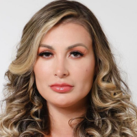Ex-garota de programa detona Andressa Urach e acusa modelo de 'glamourizar' a prostituição: 'Mulher baixa e vulgar'