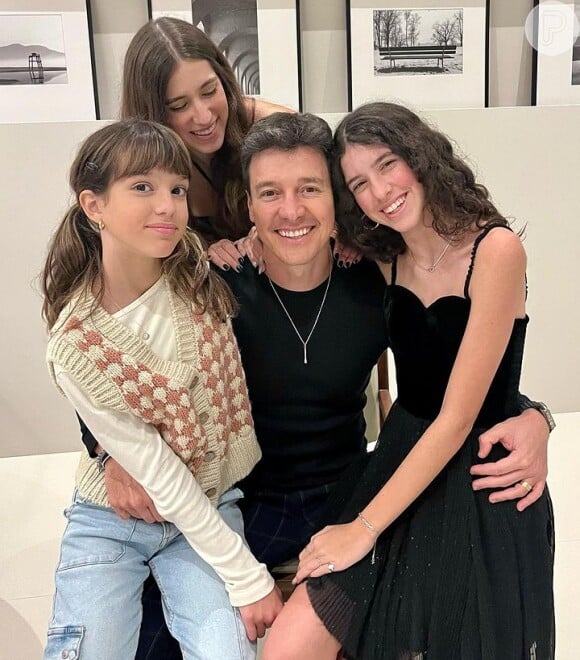 Rodrigo Faro é pai de três meninas, Clara, Maria e Helena