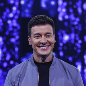 Rodrigo Faro é apresentador da Record TV