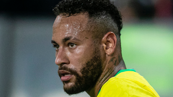 Neymar curtiu noitada com duas mulheres dias antes de indireta de Bruna Biancardi: 'Como se estivesse solteiro'. Vídeo!