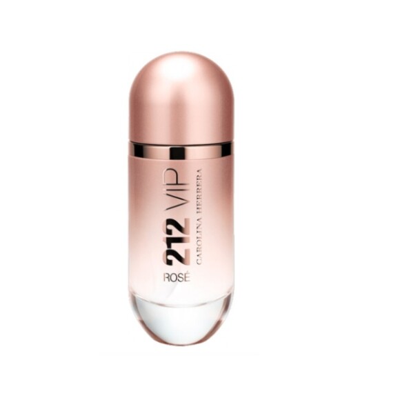 Perfume 212 Vip Rosé, da Carolina Herreira, é composto por notas de topo de Champagne Rosé, Flor de Pessegueiro e notas de base de Âmbar e Queenwood