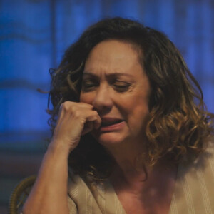 Agatha (Eliane Giardini) fica aterrorizada com ataque no capítulo de sábado, 23 de setembro de 2023, na novela "Terra e Paixão"