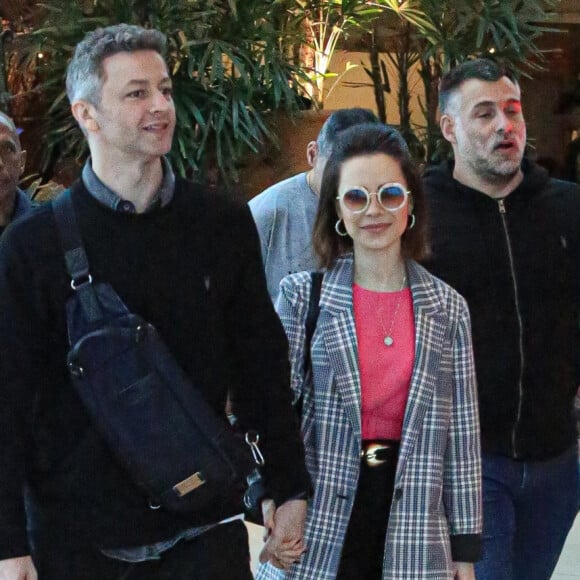 Sandy e Lucas Lima foram fotografados em agosto de 2023 no Rio de Janeiro. Agora ex-casal revelou separação ao filho, Theo, durante viagem pela Europa