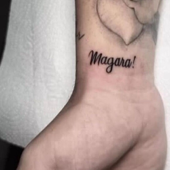 Zé Felipe fez uma tatuagem em homenagem à mãe de Virgínia Fonseca