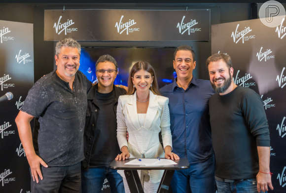 Paula Fernandes acaba de assinar contrato com a gravadora Virgin Music Brasil