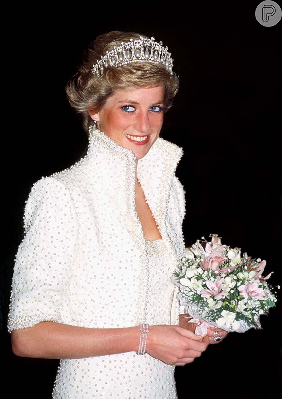 Princesa Diana no anos 80 virou uma das principais personalidades do mundo, logo também a noiva do ano de 1981