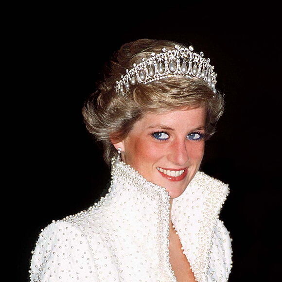 Princesa Diana no anos 80 virou uma das principais personalidades do mundo, logo também a noiva do ano de 1981