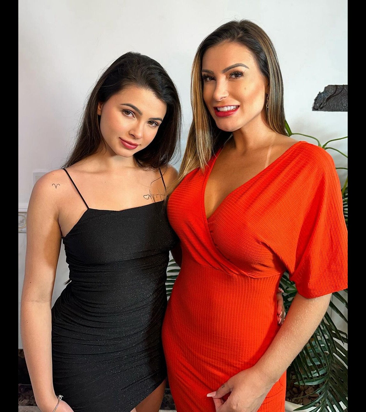 Foto: Vídeo pornô de Andressa Urach com Natasha Naturista está disponível  no Privacy - Purepeople