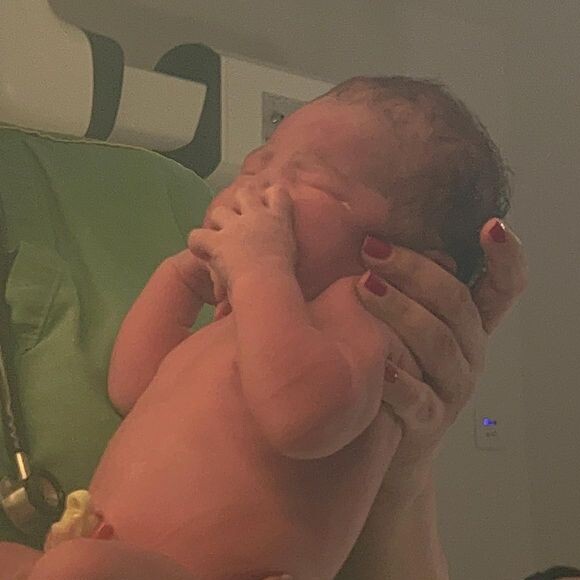 Bruna Biancardi mostrou os bastidores do nascimento de Mavie que veio ao mundo em uma maternidade de luxo em São Paulo