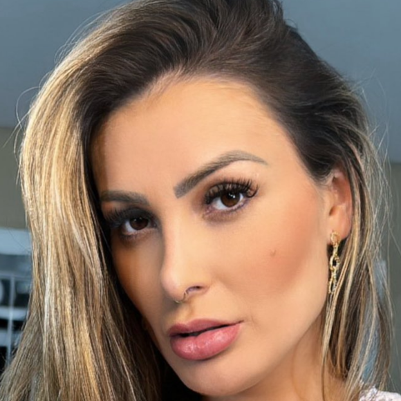 Andressa Urach grava novo vídeo pornô com famosa e celebra: 'Estou realizando um sonho'. Descubra quem!