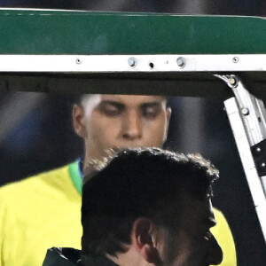 Neymar sofreu uma ruptura do ligamento cruzado anterior durante a partida da Seleção Brasileira contra o Uruguai, no último dia 17