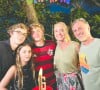 Angelica, Luciano Huck e os filhos posaram juntos na comemoração dos 16 anos de Benício