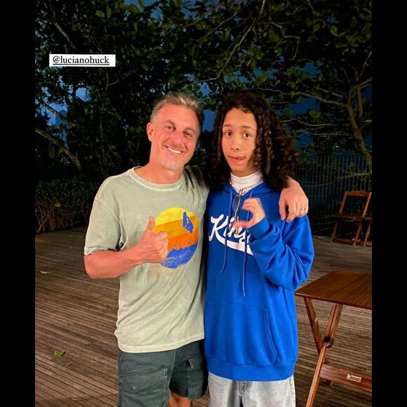 Festa do filho de Luciano Huck e Angelica teve a presença de Xamuel, conhecido como o Príncipe do Freestyle