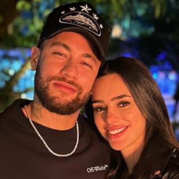 Bruna Biancardi é chamada de namorada de Neymar por mídia internacional