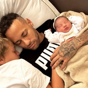 Neymar é pai de Davi Lucca e a partir de 2023 agora também é da bebê Mavie