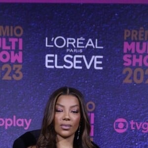 Ludmilla: 'Ele chegou, simplesmente, falou: 'pô, mano, tanta mina gata nessa festa e você tá com essa macaca?''