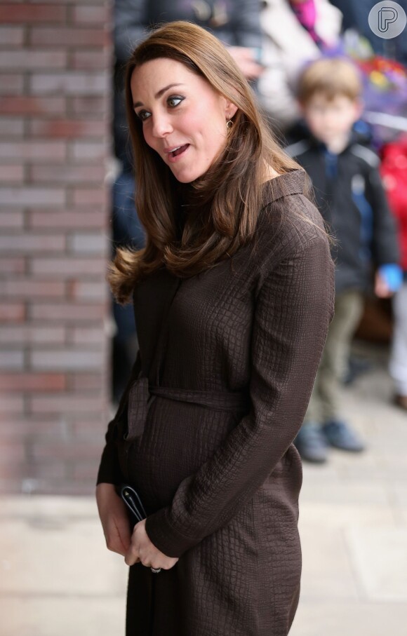 O vestido usado por Kate Middleton é da loja Hobbs