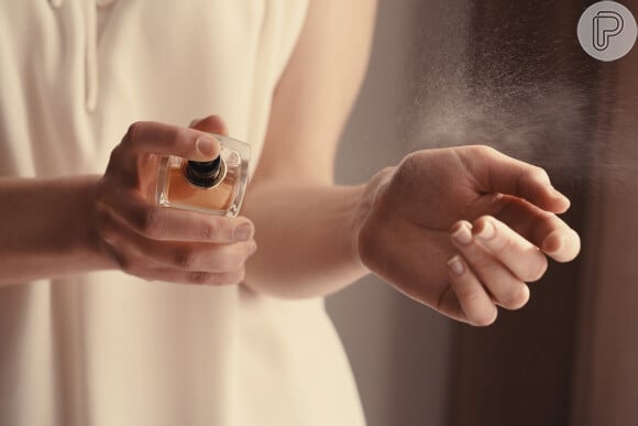 Perfume de mulher rica: descubra quais foram as sugestões dadas pelo ChatGPT; lista é cheia de itens de grife