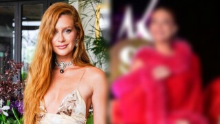 Marina Ruy Barbosa elege look vermelho com plumas para evento de Natal e você precisa ver a elegância da atriz. Fotos!