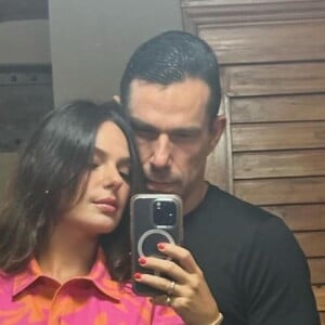 Isis Valverde e Marcus Buaiz estão noivos! Atriz e empresário assumiram o namoro em maio de 2023