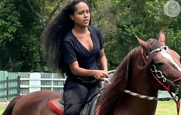 Nesta terça-feira aconteceu a coletiva virtual da novela 'Renascer' com a presença de atores como Duda Santos, Juliana Paes, Humberto Carrão, entre outros. Veja como foi!