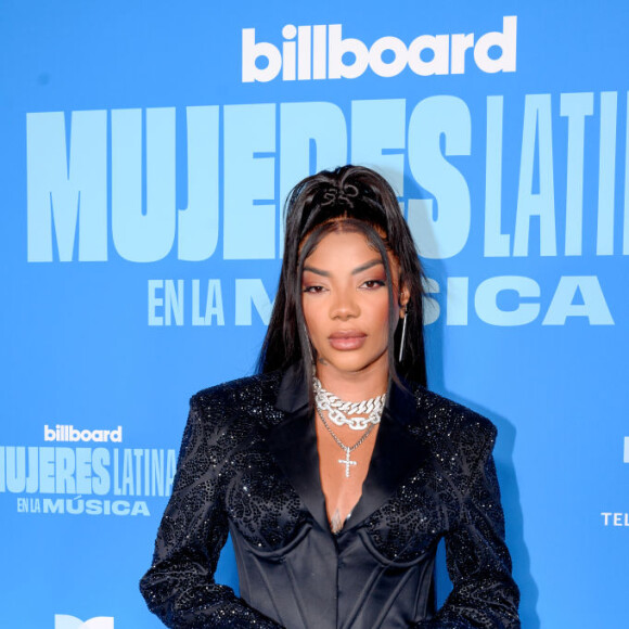 Ludmilla comecou a carreira com o nome de MC Beyoncé