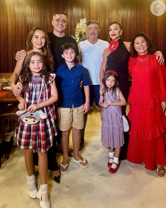 Sabrina Sato reuniu a família com Duda Nagle para o Natal