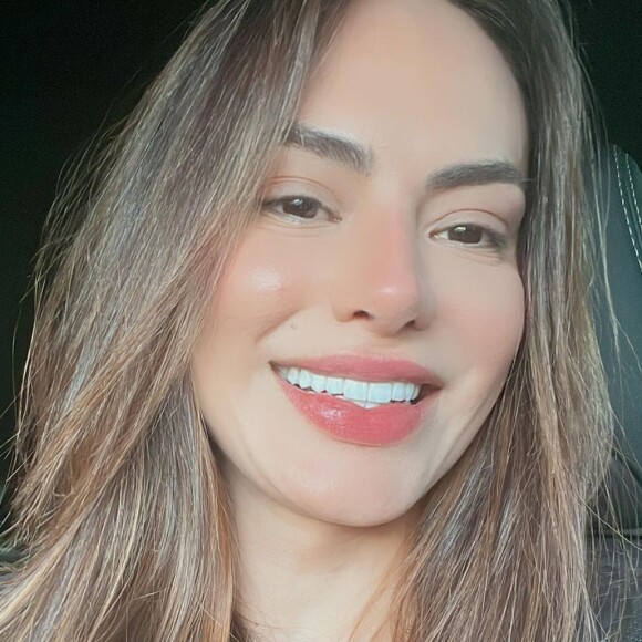 Rebeca Cardoso, primeira-dama de Salvador, após vídeo do prefeito com Anitta: 'Nada disso me surpreende ou é novidade para mim'. Ela já apagou os posts