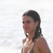 Flagras de Bruna Marquezine na praia: atriz mescla ousadia e elegância em biquínis únicos que dão o que falar. Fotos!