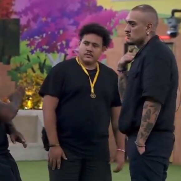 'BBB 24': Rodriguinho ameaçou bater em Davi e minimizou expulsão. 'Nem aí'