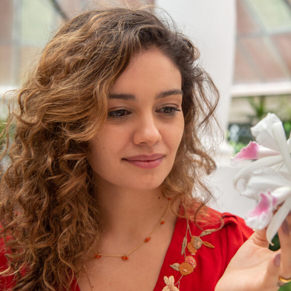 Antes de Eliana do remake de Renascer, Sophie Charlotte foi a doce Maíra de Todas as Flores