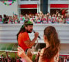 Polêmica no Carnaval de Salvador 2024: proibição de pistola que dispara água foi comemorada na web; na foto, Bell Marques canta em um dos trios elétricos da folia