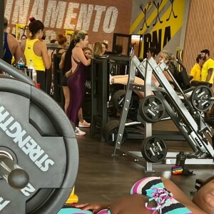 Jojo Todynho ainda mostrou o resultado do treino ao aparecer acabada no leg press