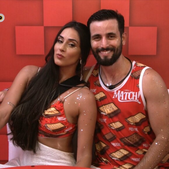 'BBB 24': Deniziane e Matteus vivem romance e sister comprou briga do companheiro