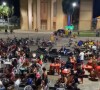 Praça em Parintins lotou para assistir ao retorno de Isabelle do Paredão no 'BBB 24'