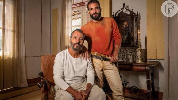 José Inocêncio (Marcos Palmeira) e José Inocêncio (Humberto Carrão) na novela 'Renascer'

