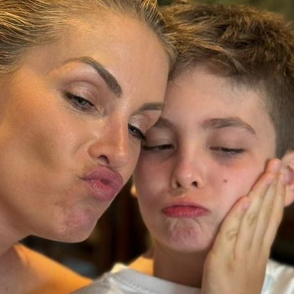 Ana Hickmann se pronuncia após Alexandre Correa colocar o filho como autor de processo contra ela: 'Condutas imorais'