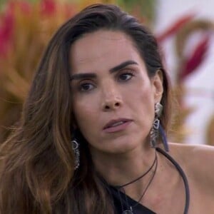 'BBB 24': Wanessa Camargo conversa com Davi no jardim